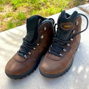 MAGNUM Mens hiking steel toe boot military / work / boot